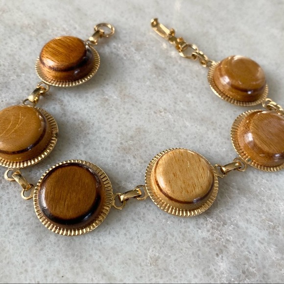 Boho wood chain clasp bracelet - Picture 2 of 3